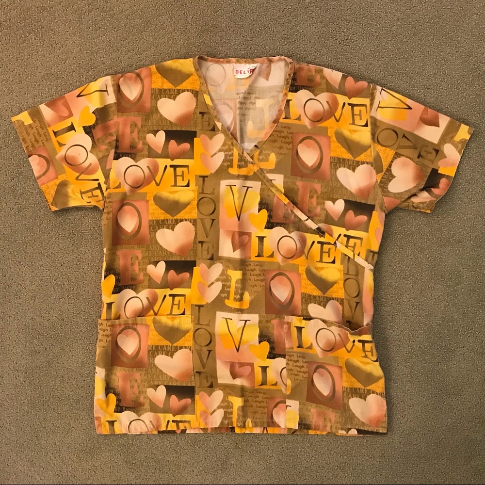 DELTA Ladies Love Scrub Top